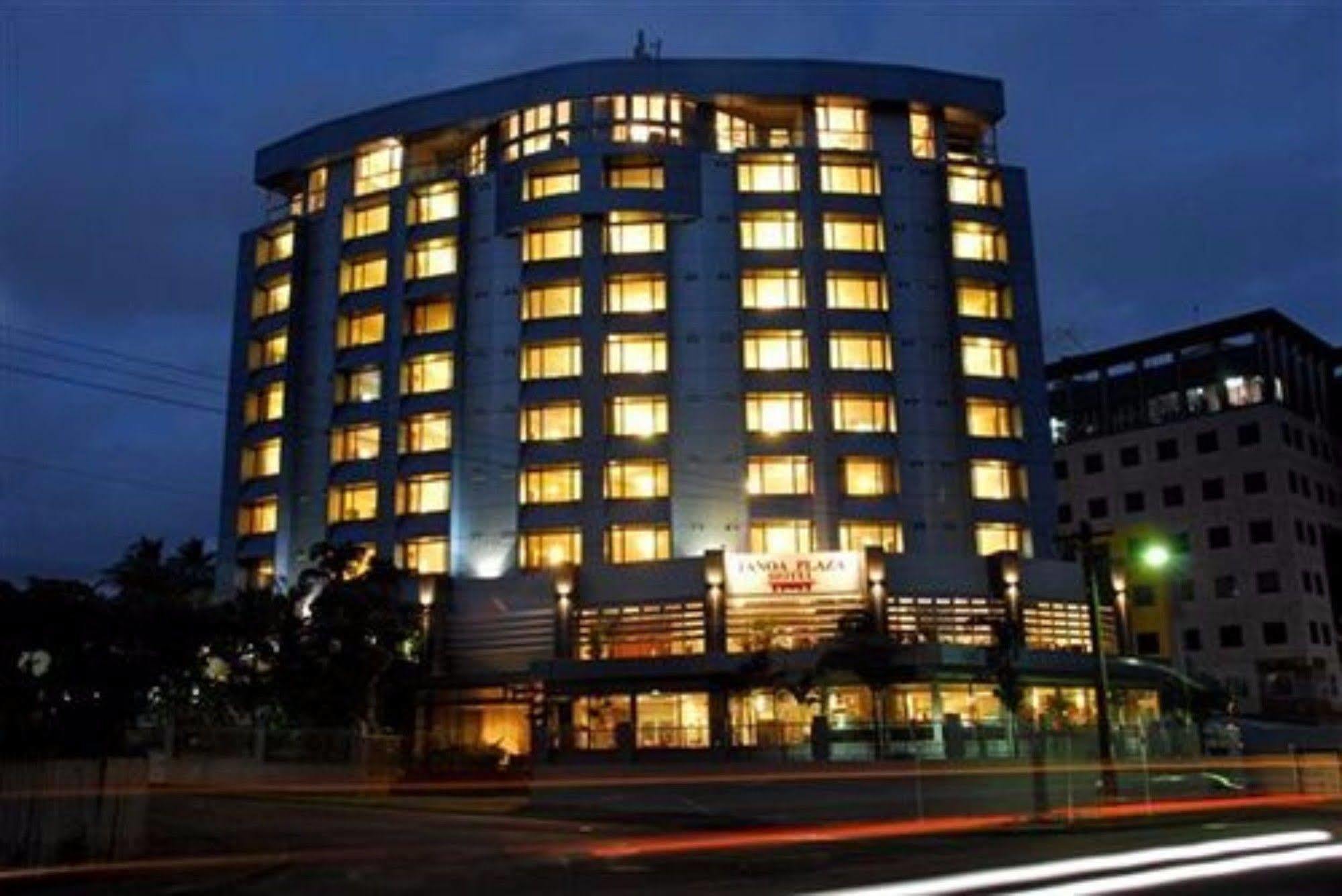 סובה Tanoa Plaza Hotel מראה חיצוני תמונה